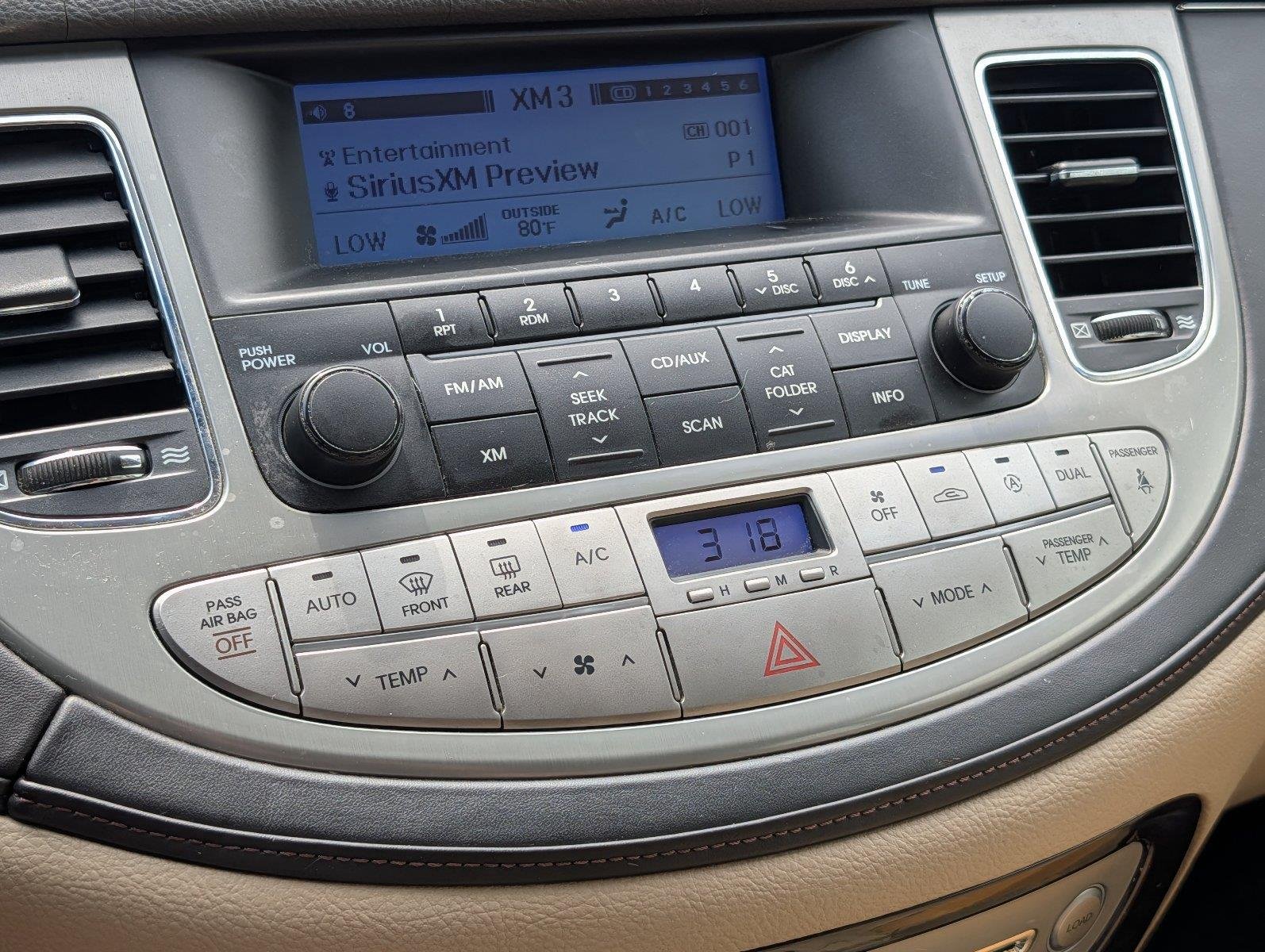Used 2009 Sterling Blue Metallic Hyundai 3.8L image 17