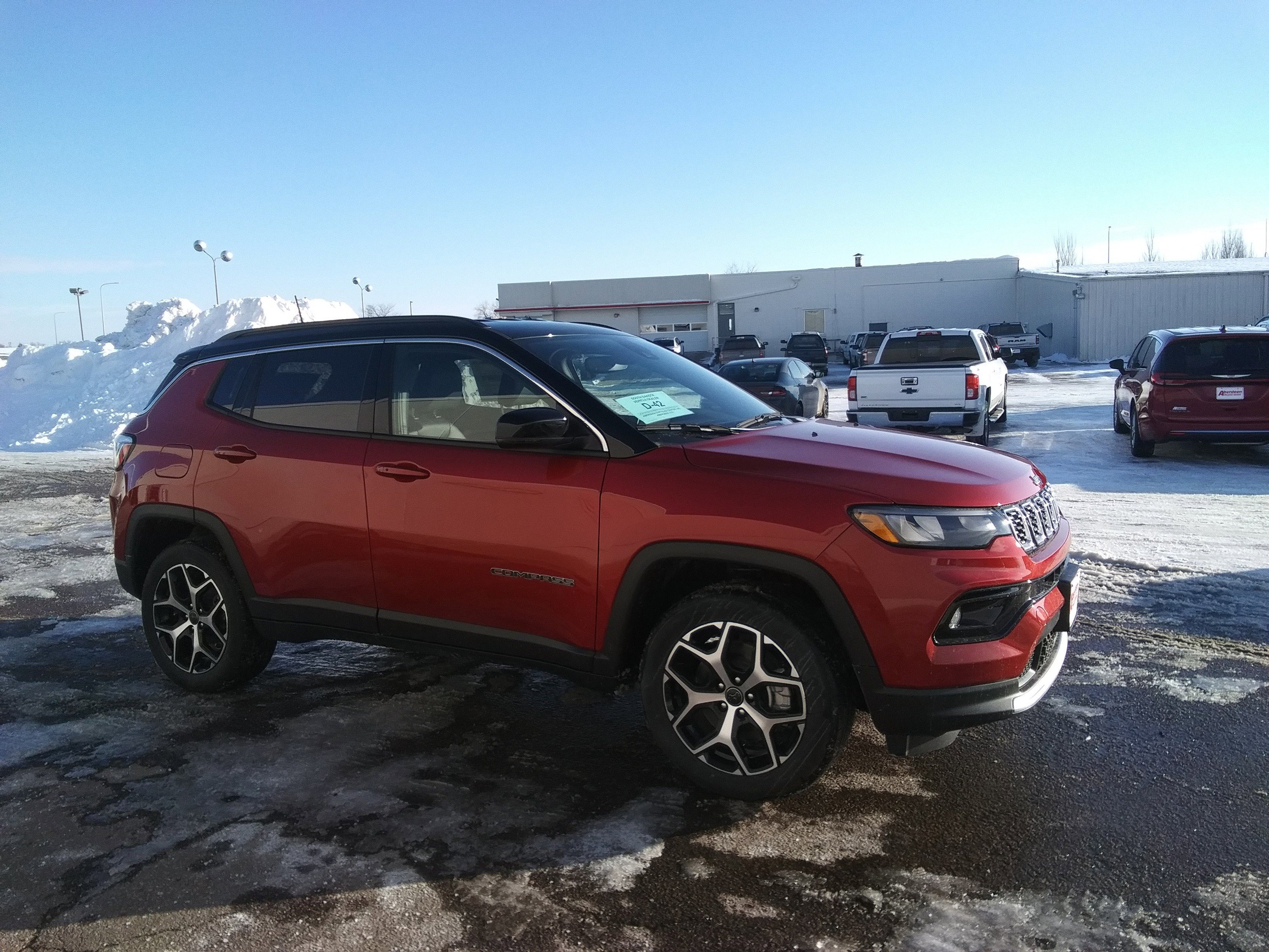 New 2026 Red Hot Pearl-Coat Exterior Paint Jeep Limited image 4