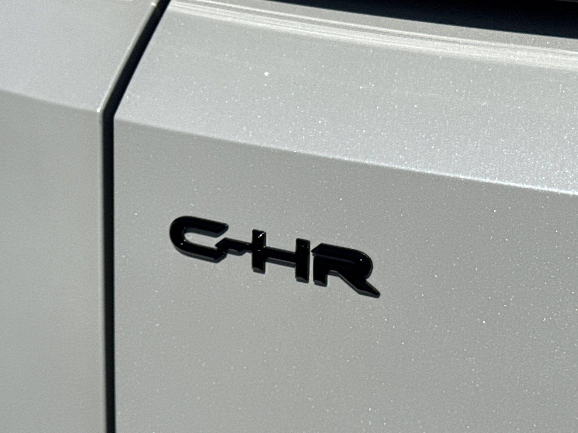 New 2026 Wind Chill Pearl <sup>1</sup> Toyota  SE image 9