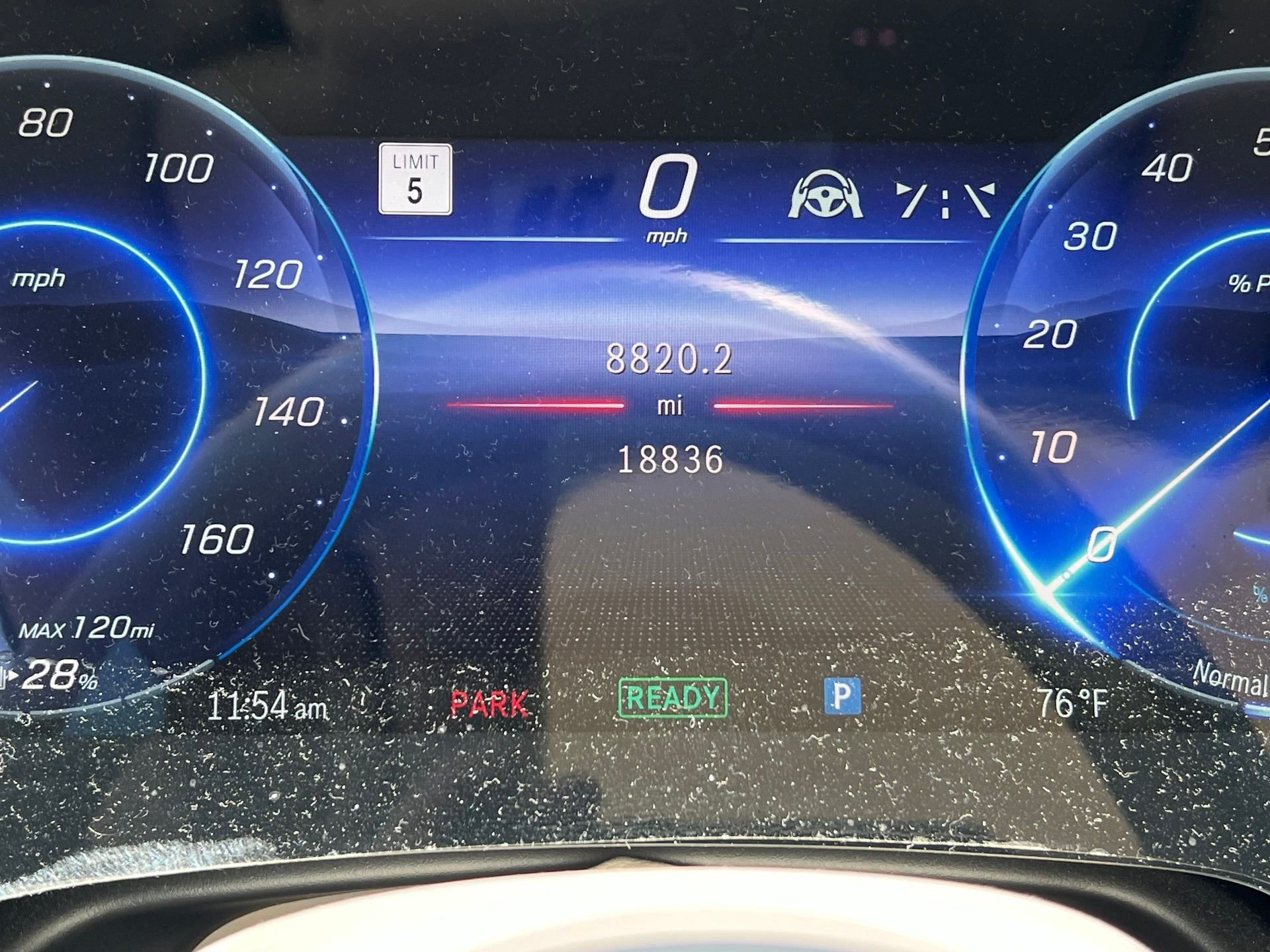 2024 Mercedes-Benz EQS SUV EQS 450+'s photo