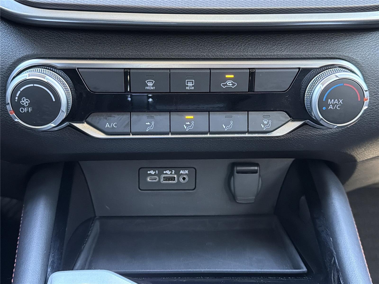 Used 2023 Super Black Nissan 2.5 SR image 7