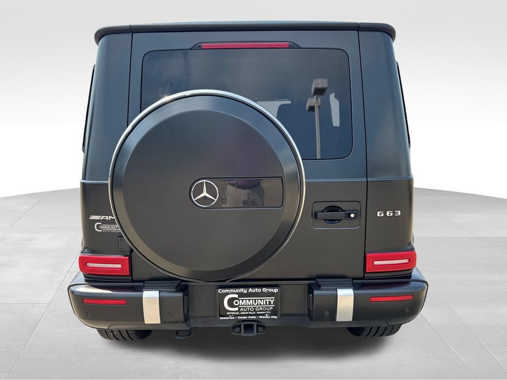 Used 2022 Black Mercedes-Benz 4MATIC® image 4