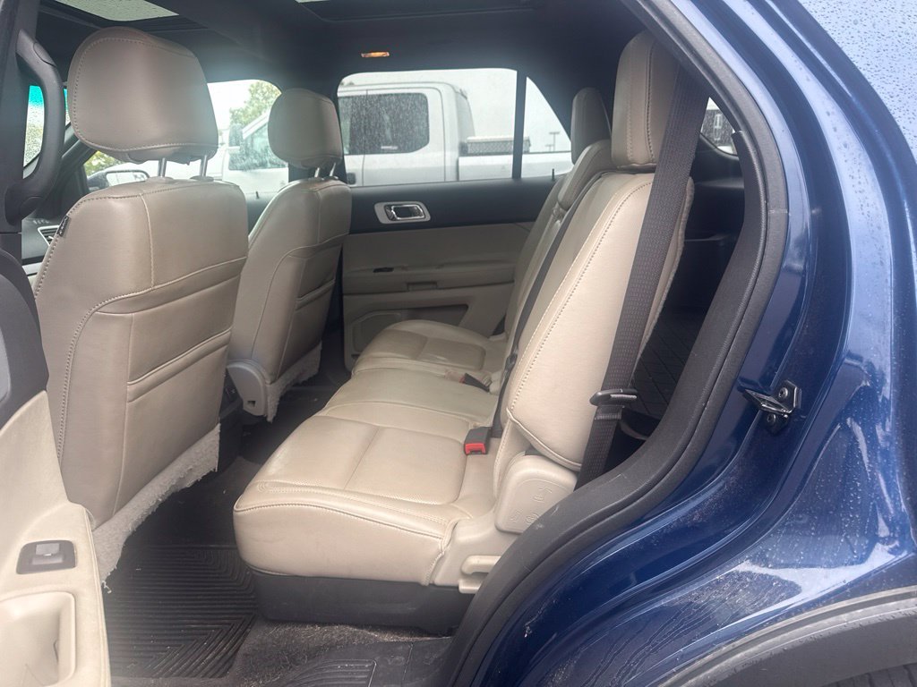 Used 2012 Blue Ford Limited image 8
