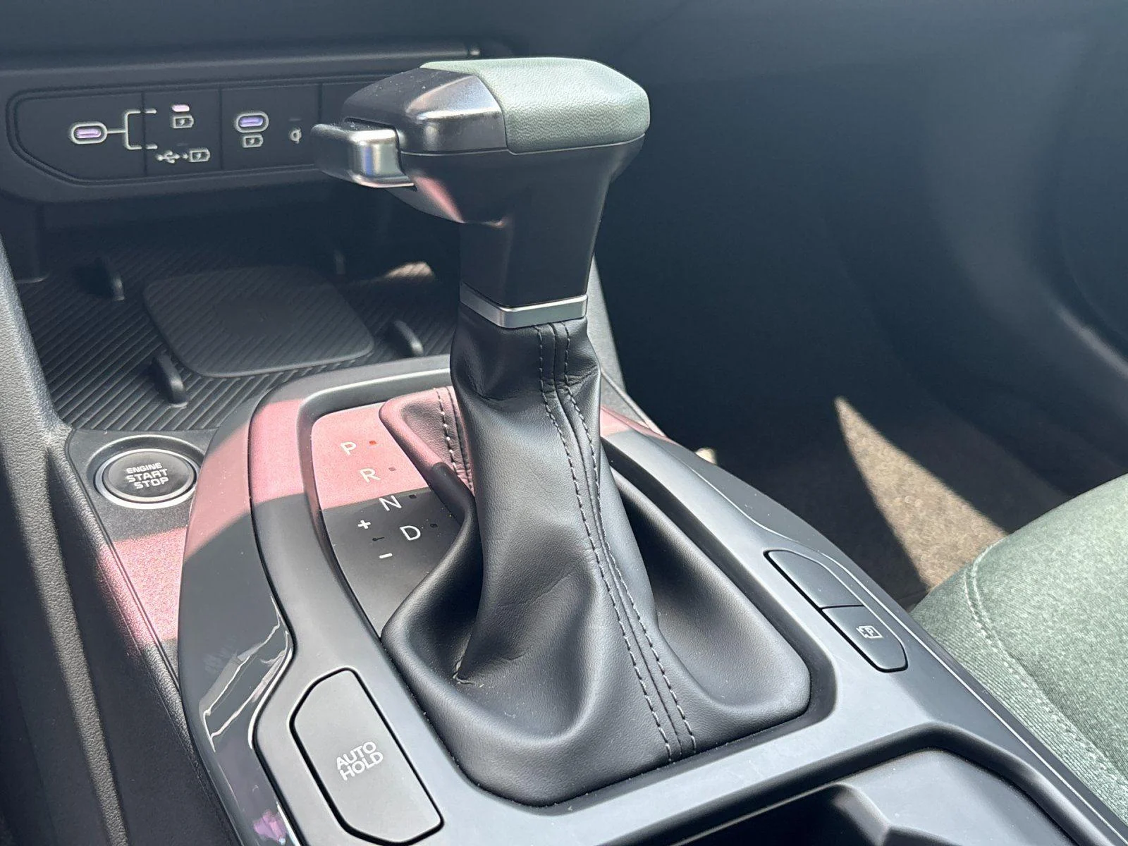 Used 2025 Interstellar Gray Kia EX image 28