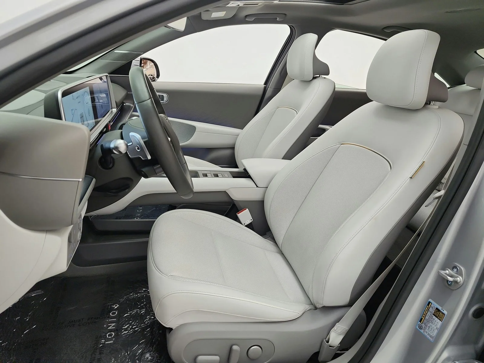Used 2023 Curated Silver Hyundai Limited image 15