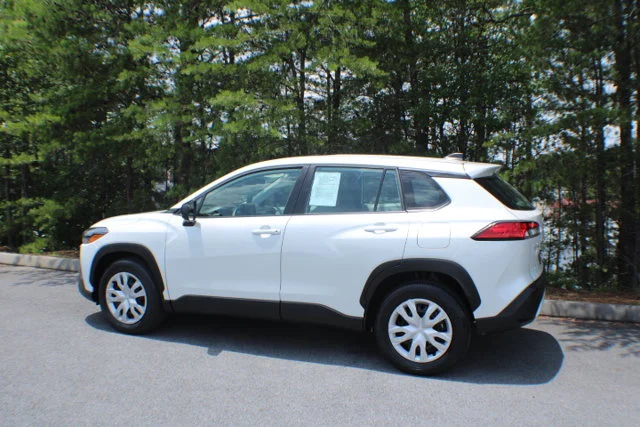 Used 2024 Wind Chill Pearl Toyota L image 15