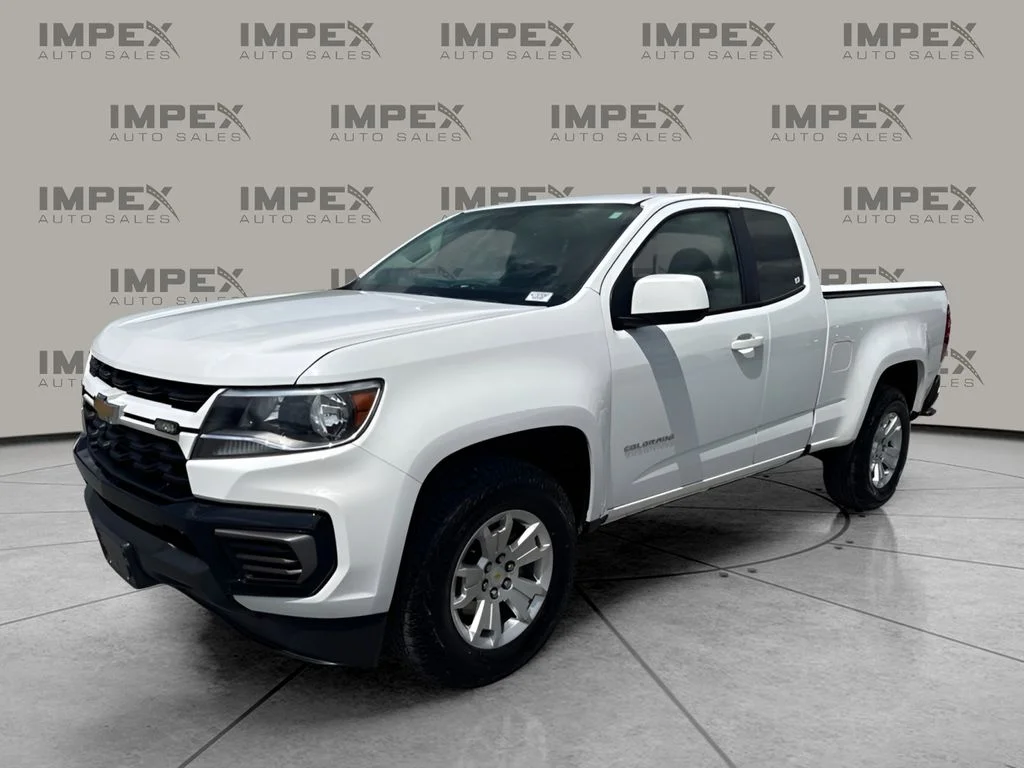 Used 2022 White Chevrolet LT image 1