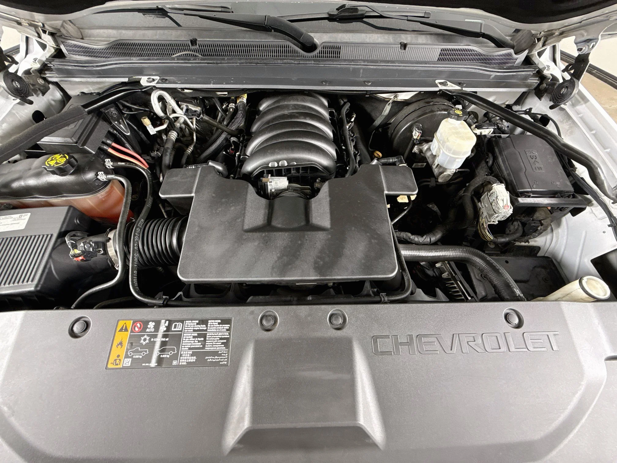 Used 2018 SUMMIT WHITE Chevrolet LS image 32