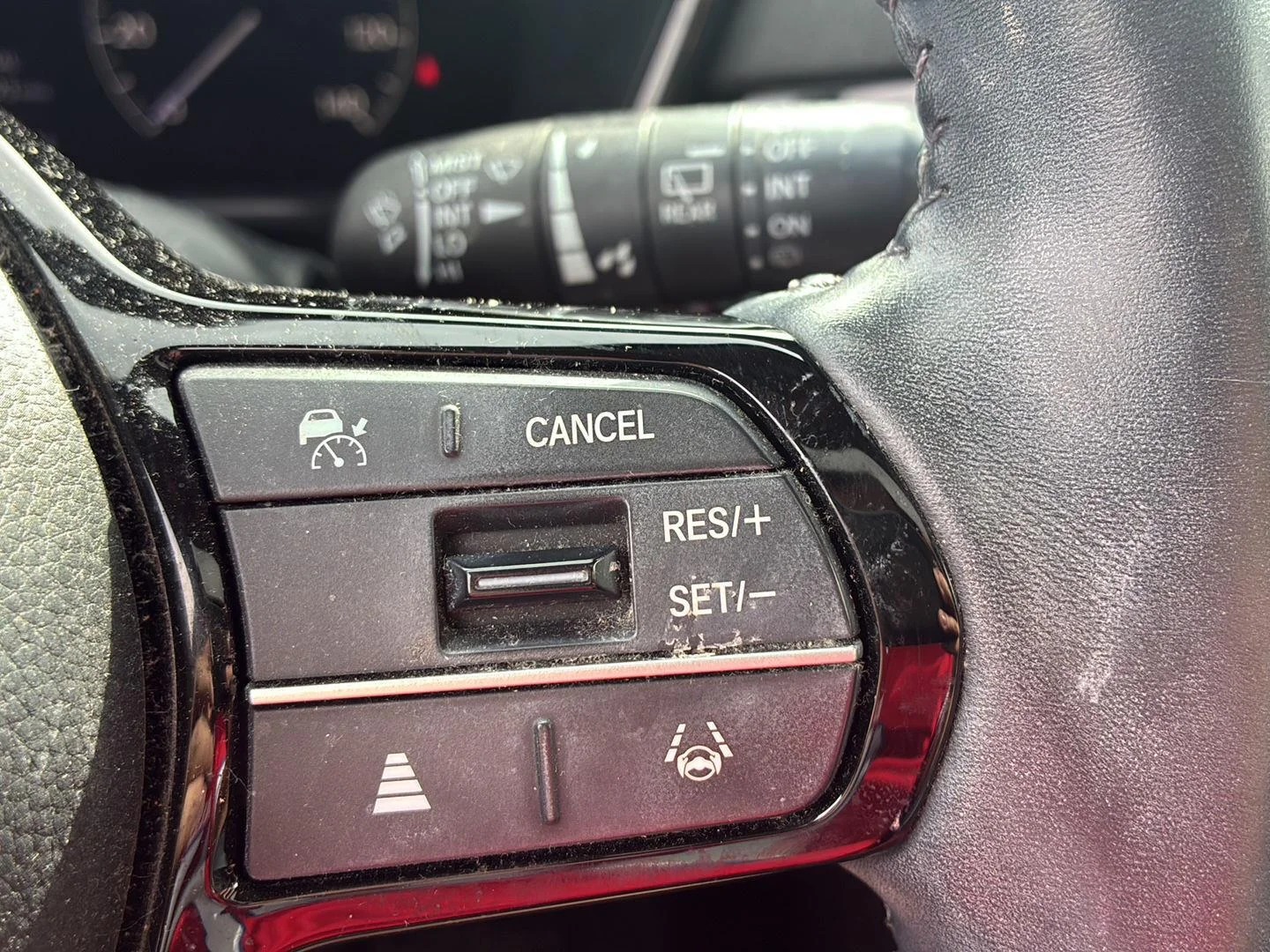 Used 2024 Canyon River Blue Metallic Honda EX-L image 9