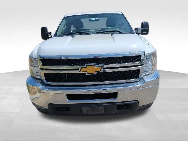 Used 2014 White Chevrolet Work Truck image 8
