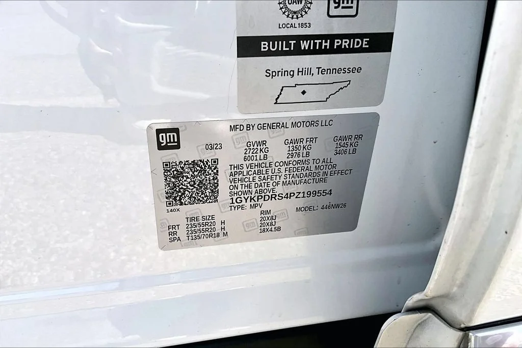 Certified Used 2023 Crystal White Tricoat Cadillac Premium Luxury image 36