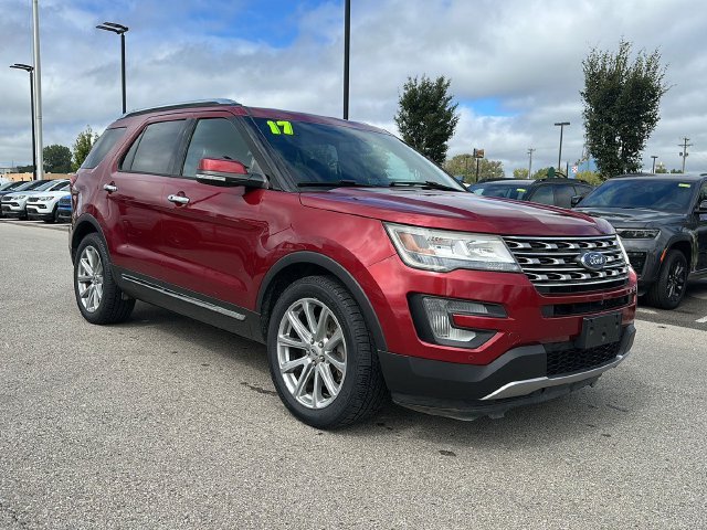 Used 2017 Red Ford Limited image 5