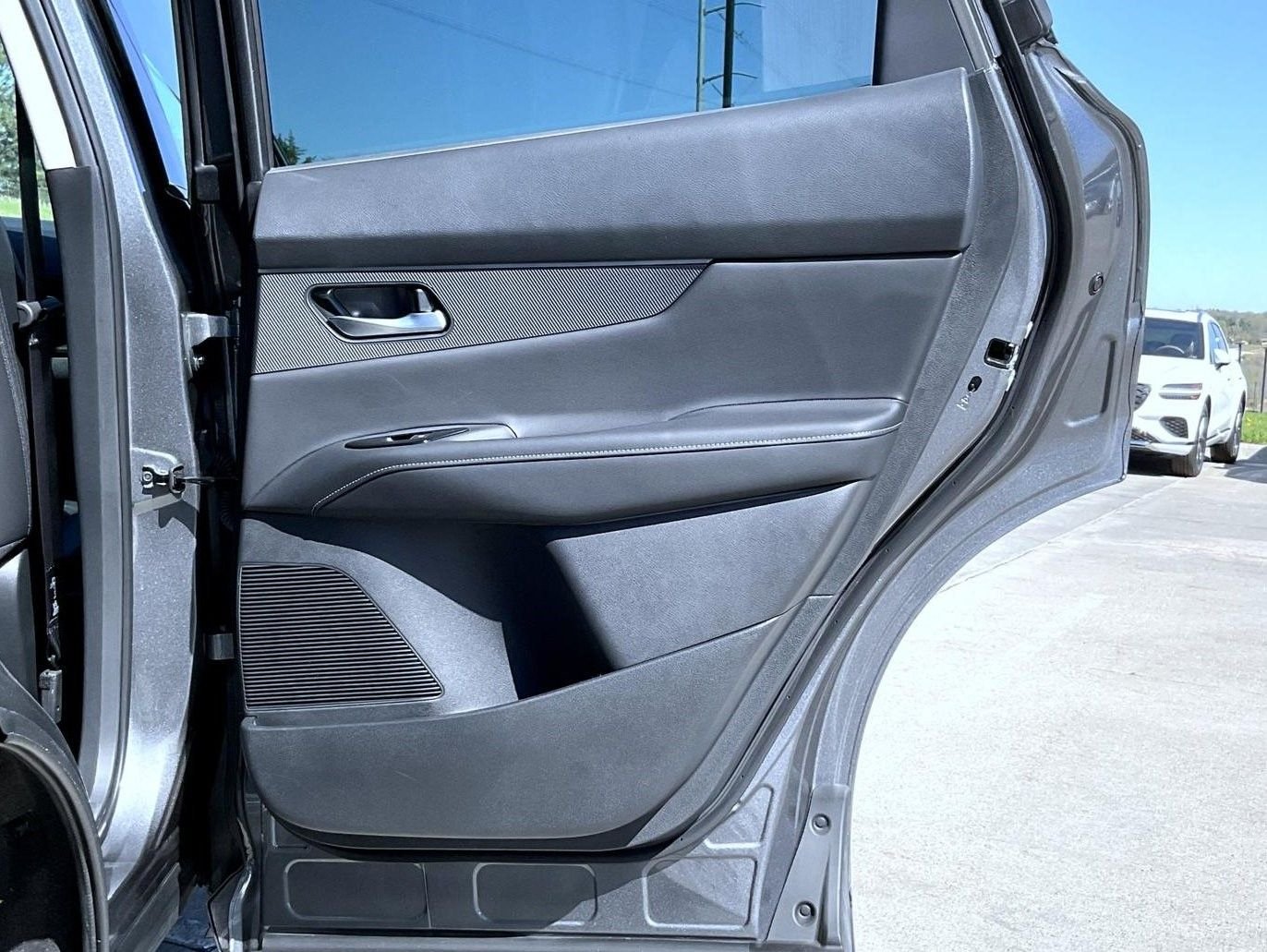 2025 Nissan Murano SV - Photo 18