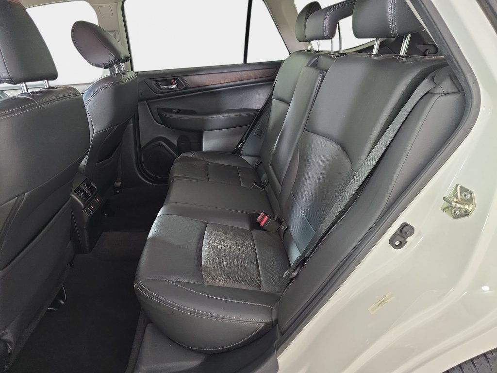 Used 2015 Crystal White Pearl Subaru 2.5i image 17