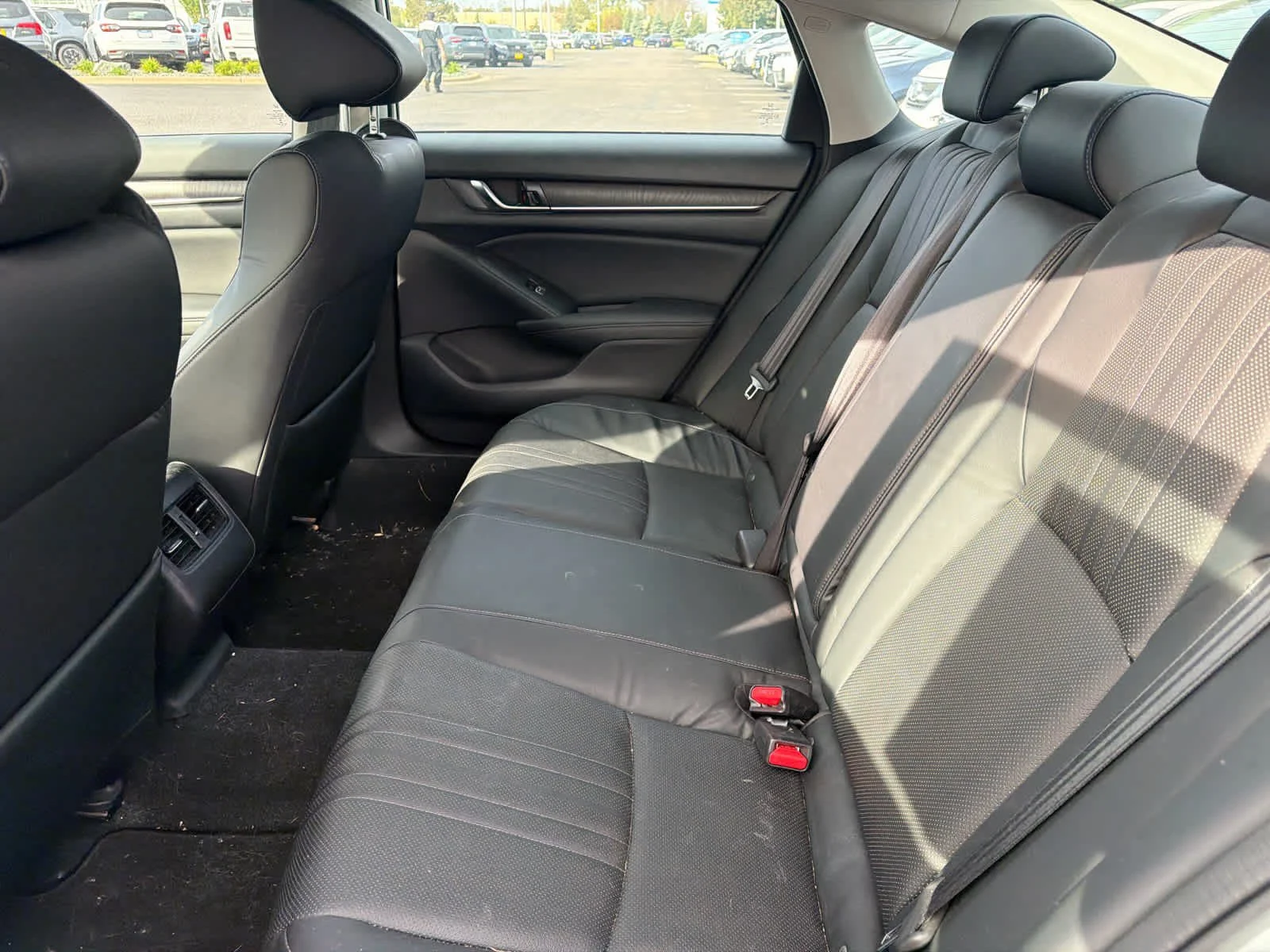 Certified Used 2018 Silver Honda EX-L 1.5T image 16