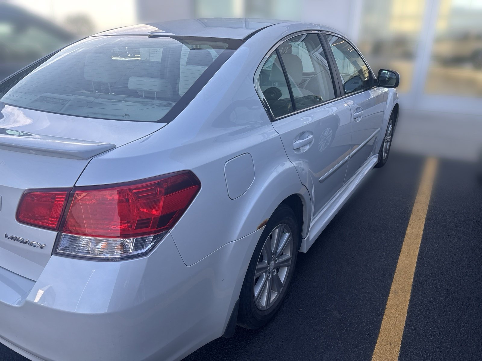 Used 2012 White Subaru 2.5i image 3