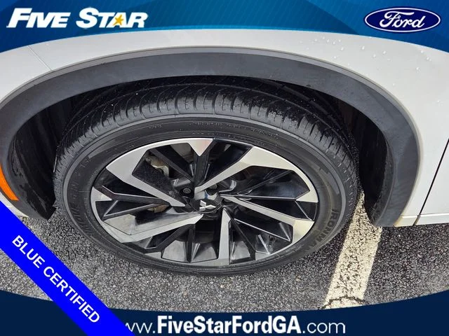 Used 2024 Gray Mitsubishi SEL image 16