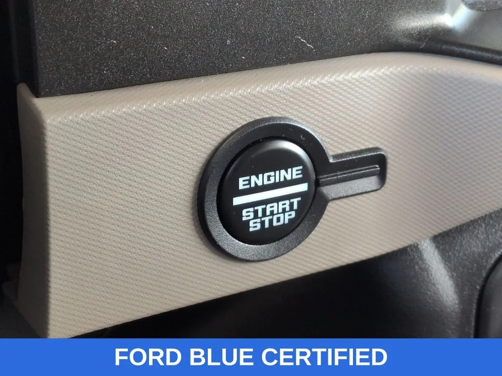 Used 2023 Velocity Blue Metallic Ford Wildtrak image 15