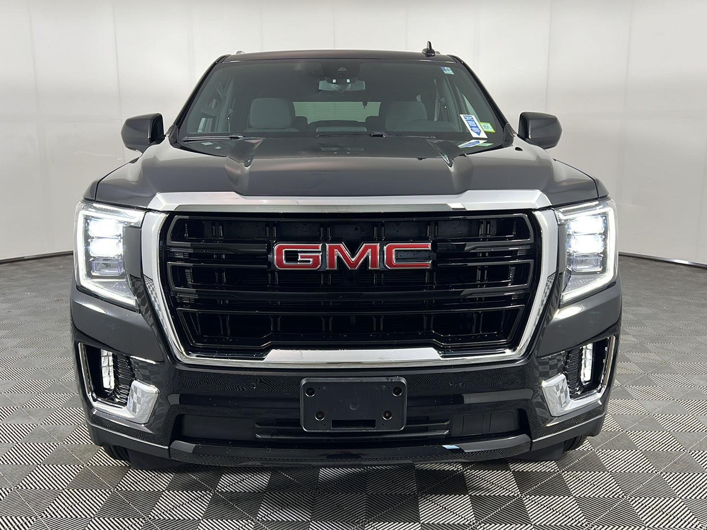 Used 2023 Onyx Black GMC SLE image 20