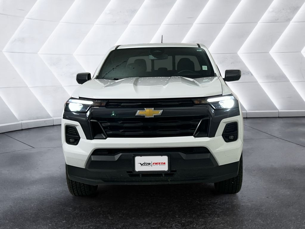 Used 2025 White Chevrolet LT image 2