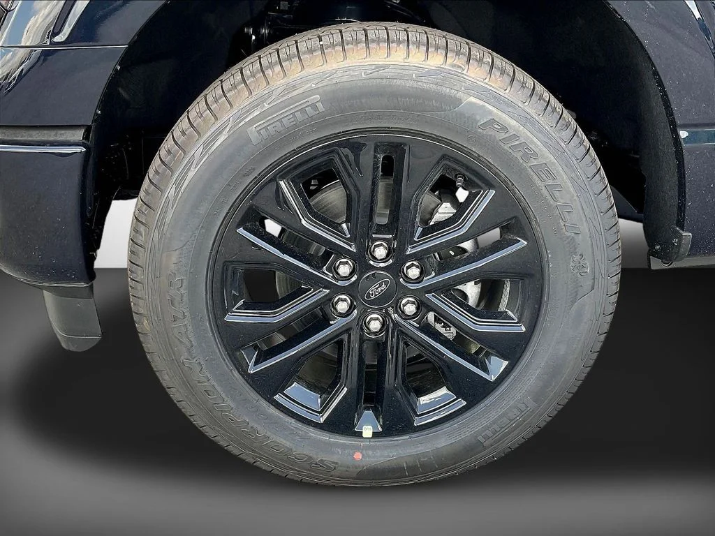 New 2026 Antimatter Blue Metallic Ford XLT image 13