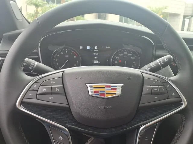 Used 2025 Stellar Black Metallic Cadillac Premium Luxury image 21