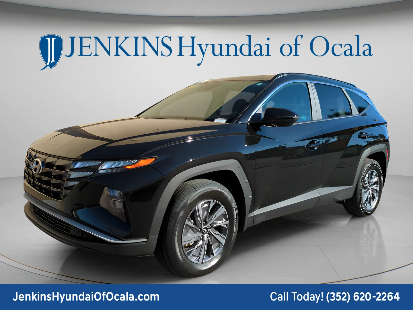 Used 2022 Phantom Black Hyundai Blue image 7