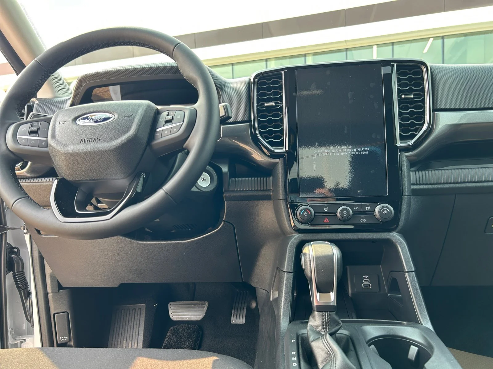 New 2026 Oxford White Ford XLT image 18