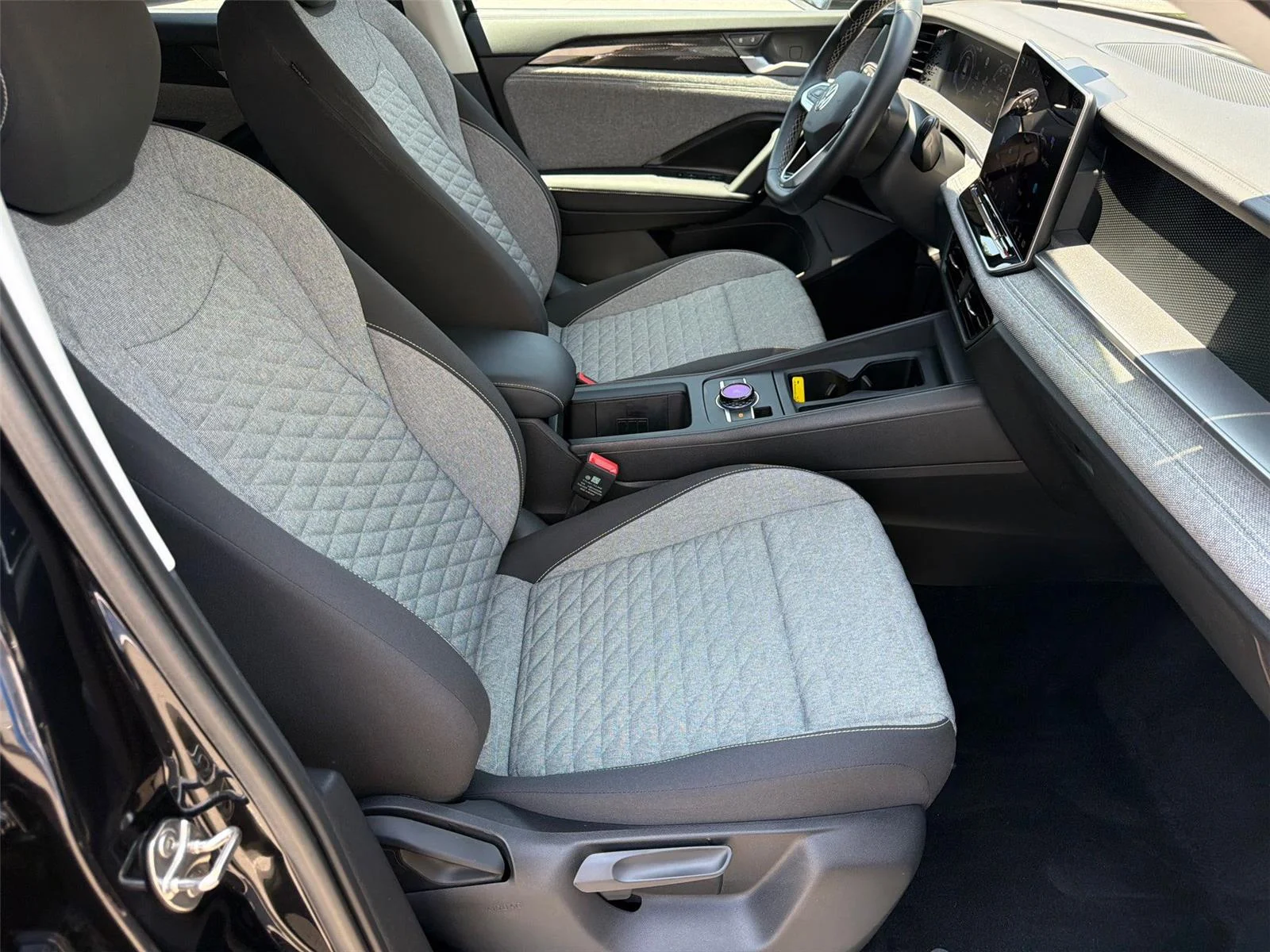 Used 2025 Deep Black Pearl Volkswagen S image 29