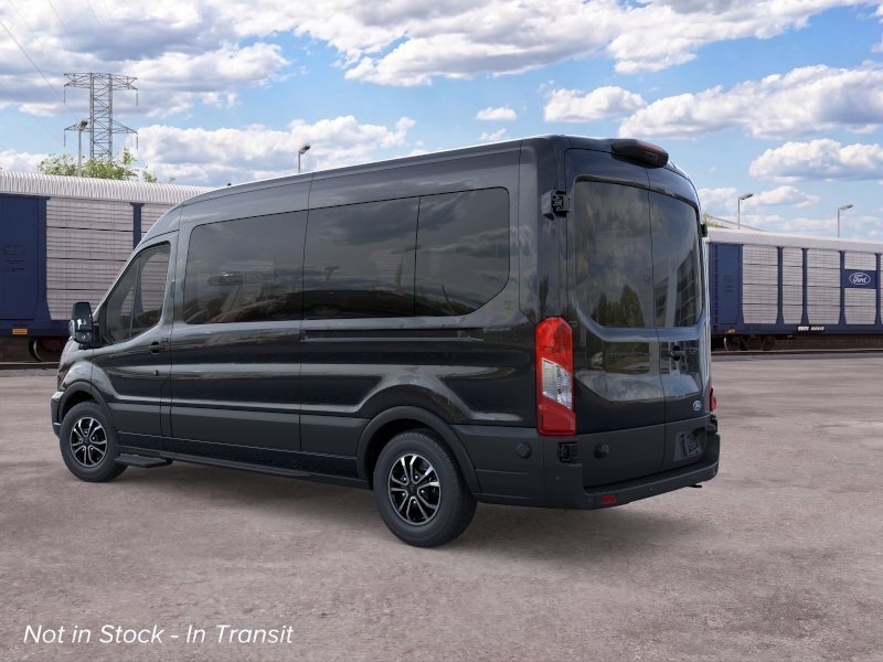 New 2026 Agate Black Metallic Ford XLT image 4