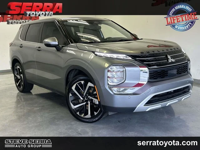2023 Mitsubishi Outlander SE Special Edition