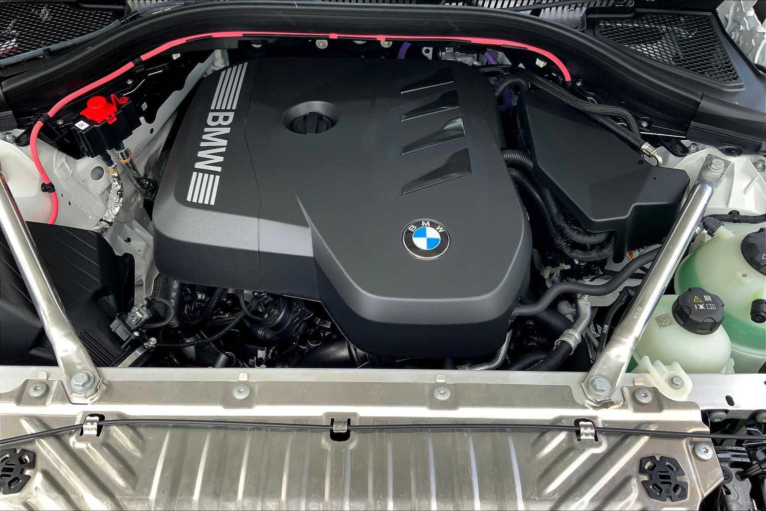 Used 2026 Alpine White BMW 30 xDrive image 17