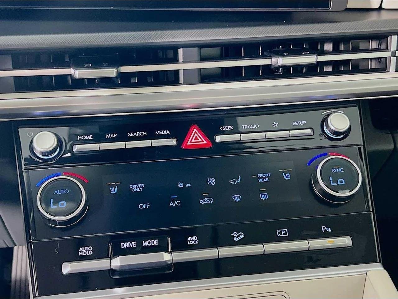 2026 Hyundai Santa Fe Hybrid — photo 11