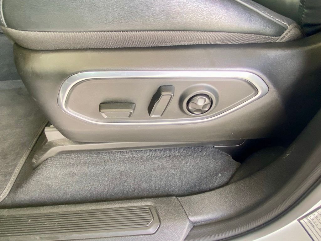 Used 2025 White Jeep Series II image 45