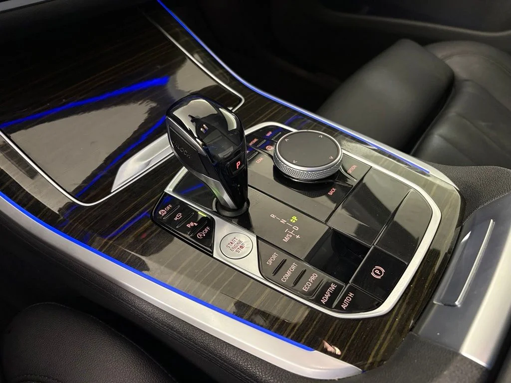 Used 2020 Black Sapphire Metallic BMW sDrive40i image 30
