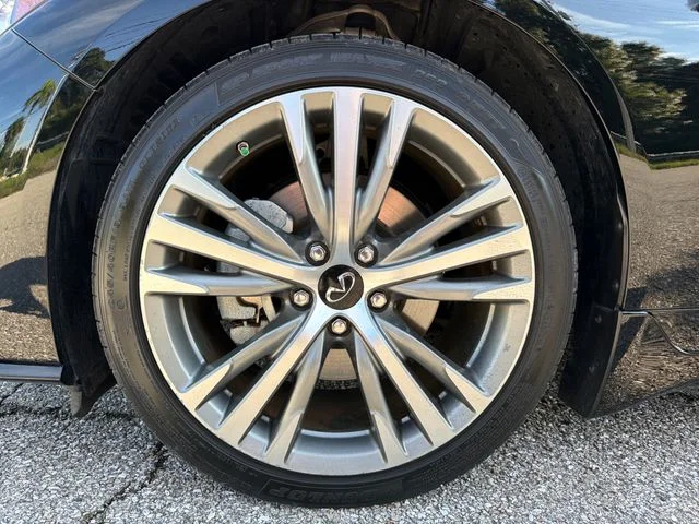 Used 2024 Black INFINITI SENSORY image 32