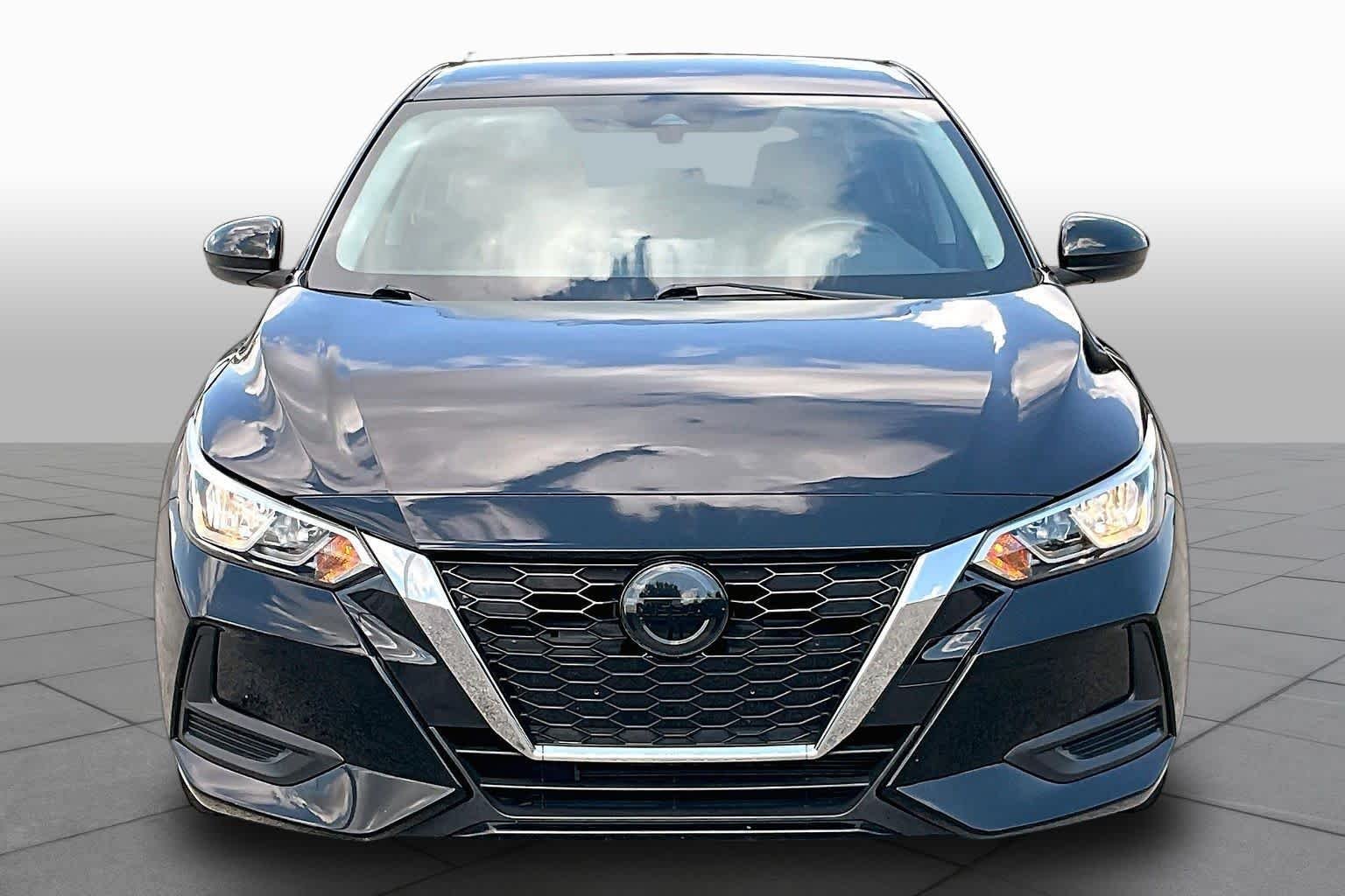 Used 2021 Super Black Nissan SV image 4