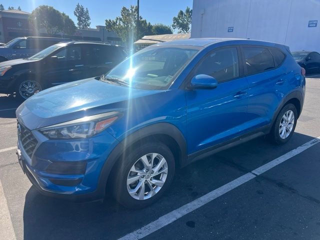 Used 2019 Blue Hyundai SE image 4