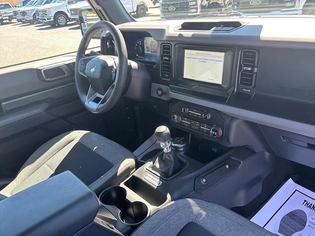 2021 Ford Bronco Base - Photo 12