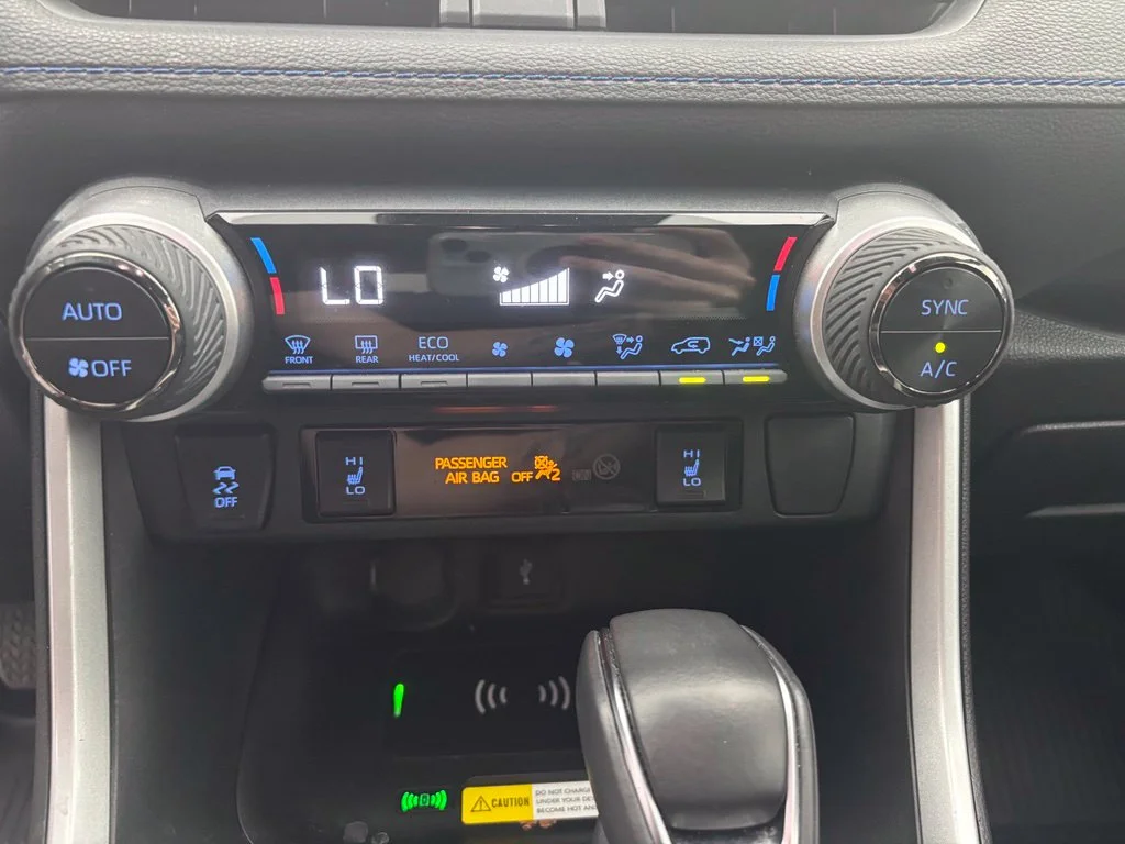 Used 2022 Silver Toyota SE image 6