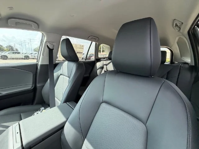 New 2026 Midnight Black Metallic Toyota XLE Premium image 11