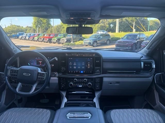 Used 2023  Ford Limited image 32