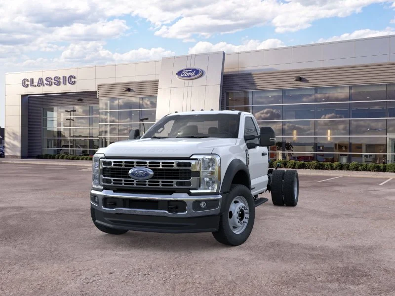 New 2026 Oxford White Ford F-550® XL image 4