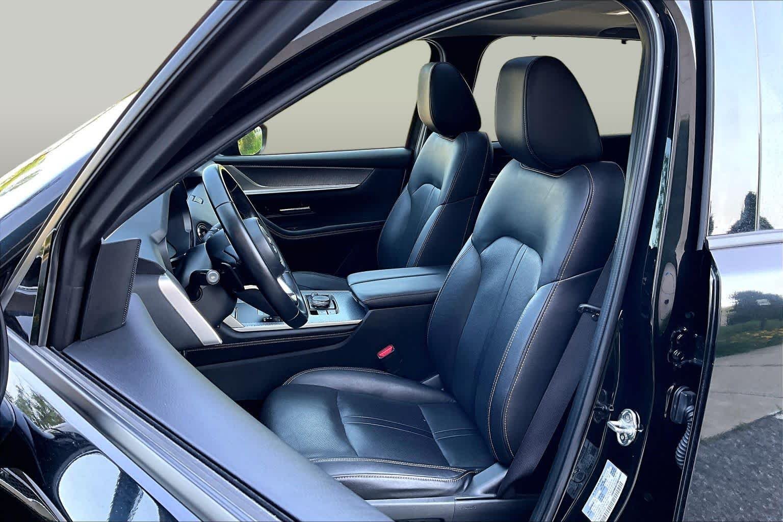 Used 2025 Jet Black Mica Mazda Preferred Package image 9