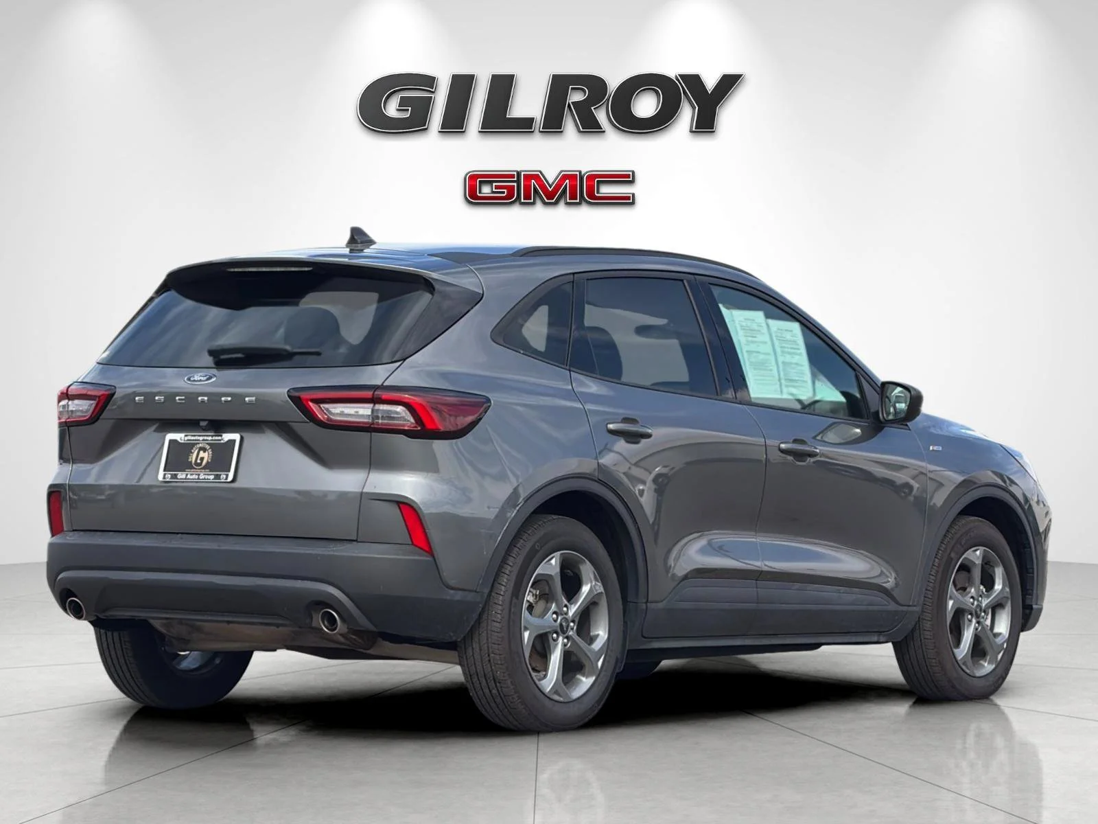 Used 2025 Gray Ford ST-Line image 3