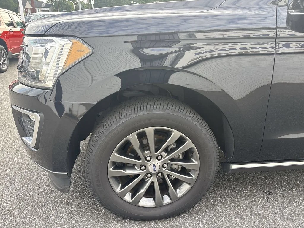 Used 2020 Black Ford Limited image 19