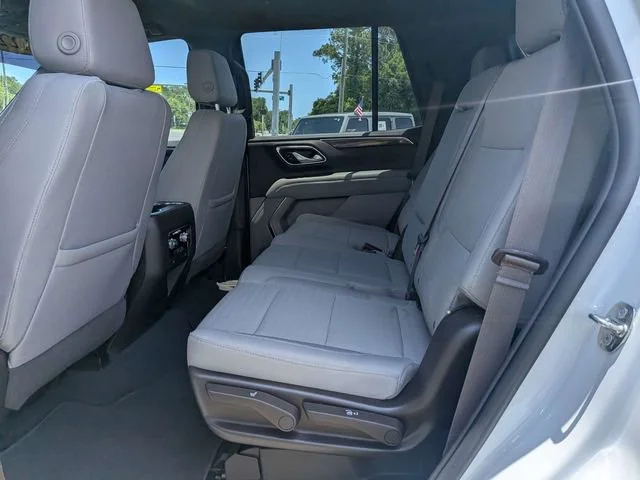 Used 2022 Summit White GMC SLE image 9