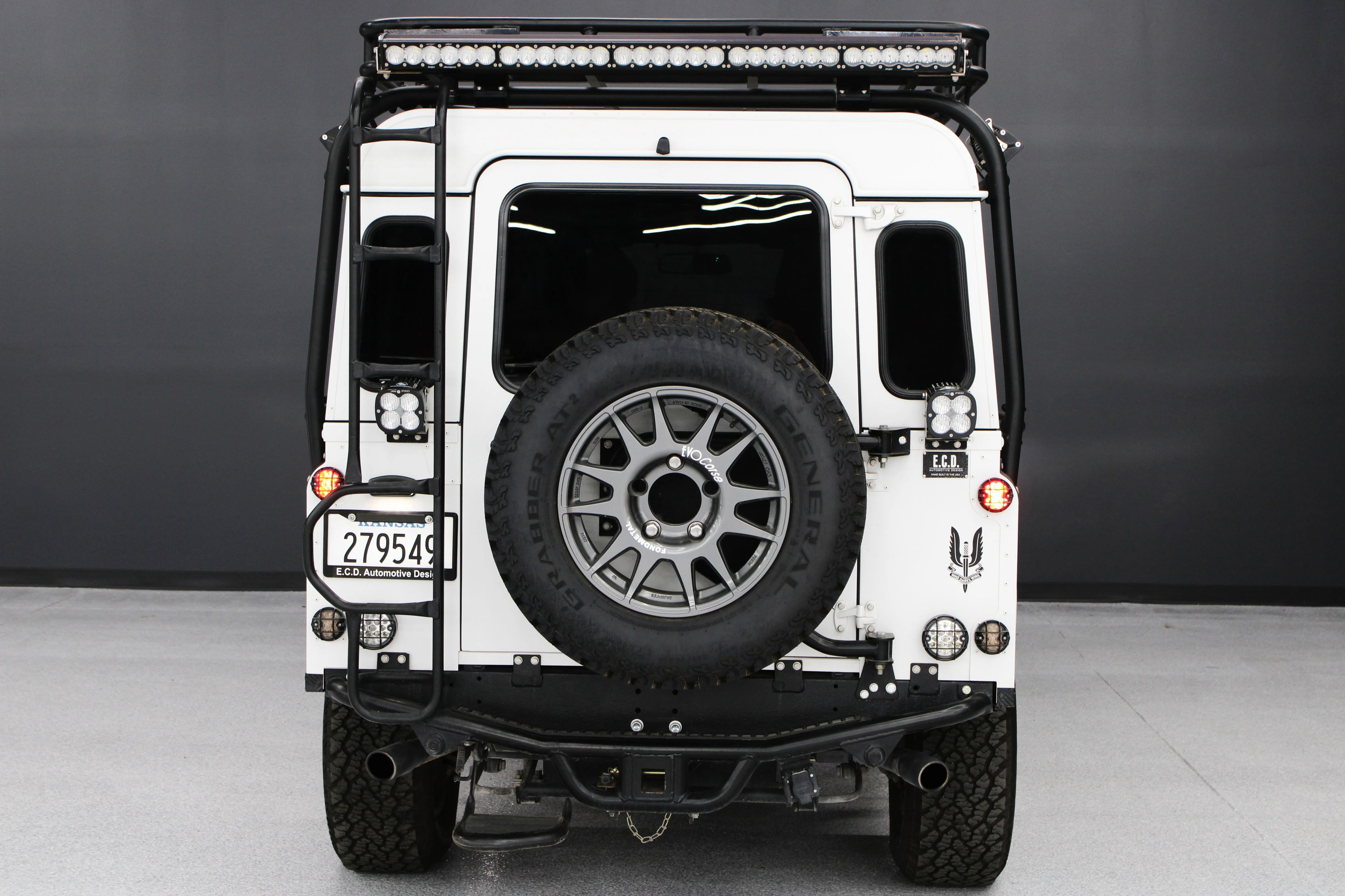 Used 1986 Lamborghini White Land Rover  image 30