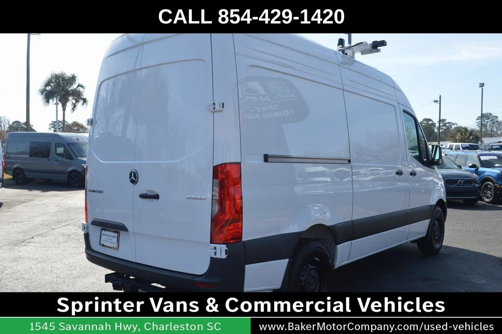 New 2026 Arctic White Mercedes-Benz Cargo 144 WB image 20