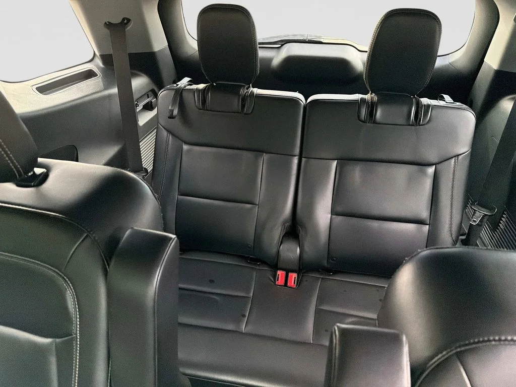Used 2023 Agate Black Metallic Ford XLT image 16